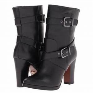 Black Bootie Pour la Victoire 6.5Z 100% Leather